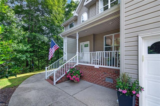 101 View Pointe DR, Newport News, VA 23603