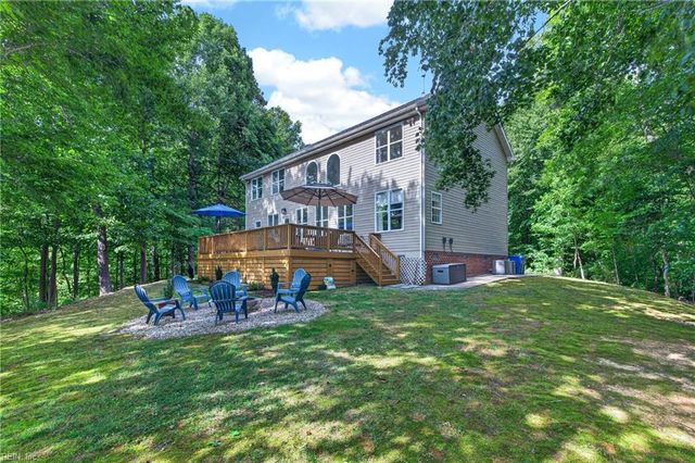 101 View Pointe DR, Newport News, VA 23603