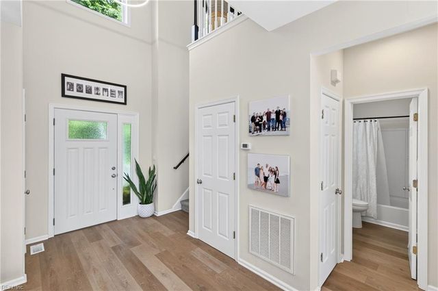101 View Pointe DR, Newport News, VA 23603