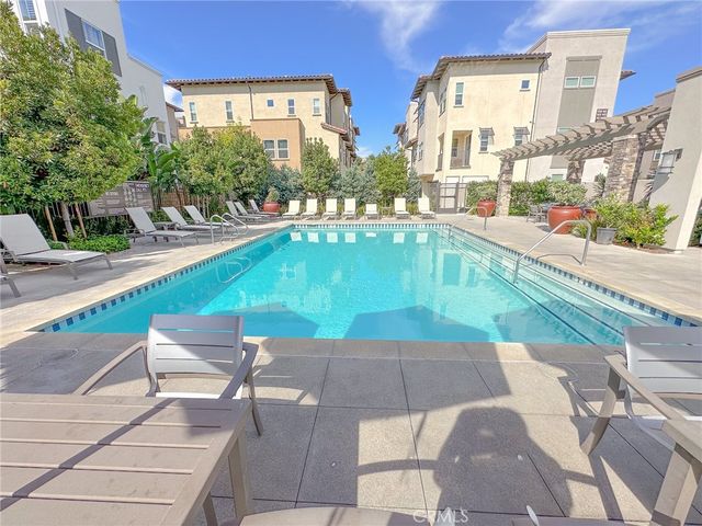 49 Sanctuary Lane, Mission Viejo, CA 92692