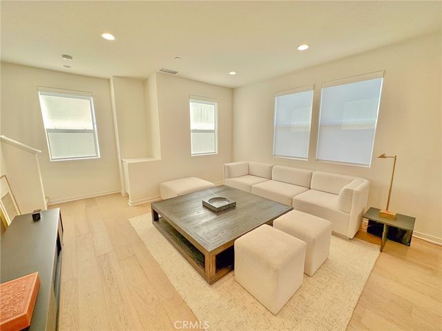 49 Sanctuary Lane, Mission Viejo, CA 92692