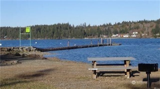 70 E Park Drive, Shelton, WA 98584