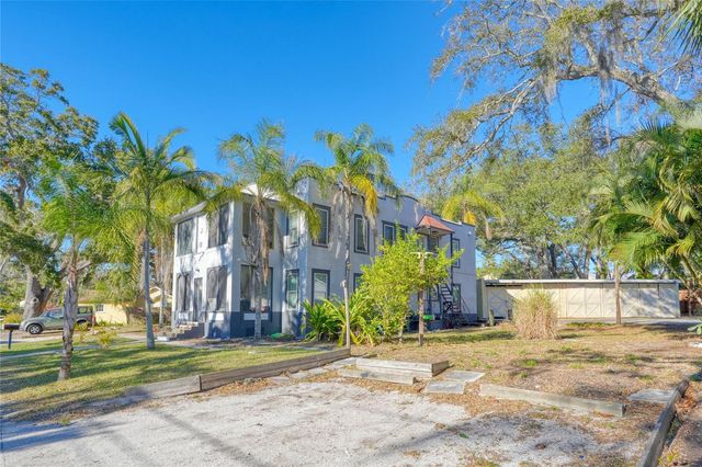 1871 STEVENSON AVENUE, Clearwater, FL 33755