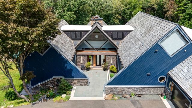 367 Overlook Road, Barrington, IL 60010