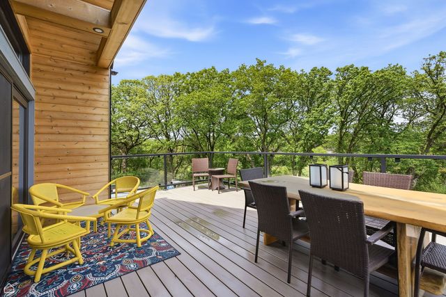 367 Overlook Road, Barrington, IL 60010