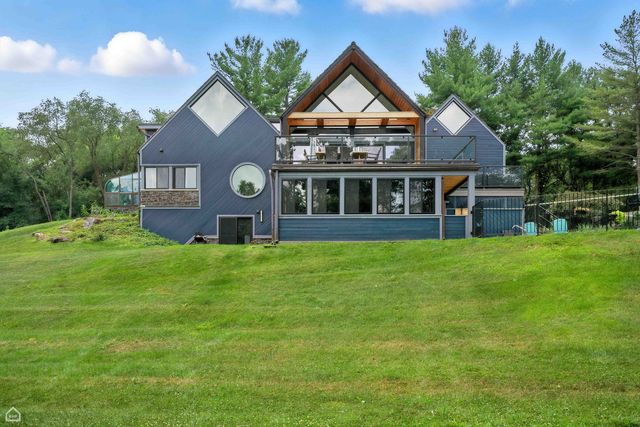 367 Overlook Road, Barrington, IL 60010