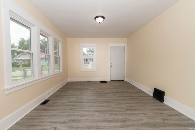 814 Sancome Avenue, South Bend, IN 46628