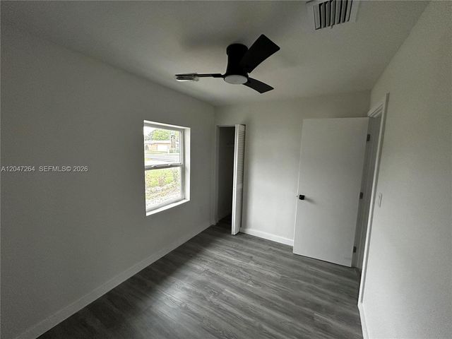 4429 SW 21st St Front, West Park, FL 33023