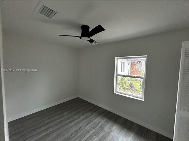 4429 SW 21st St Front, West Park, FL 33023