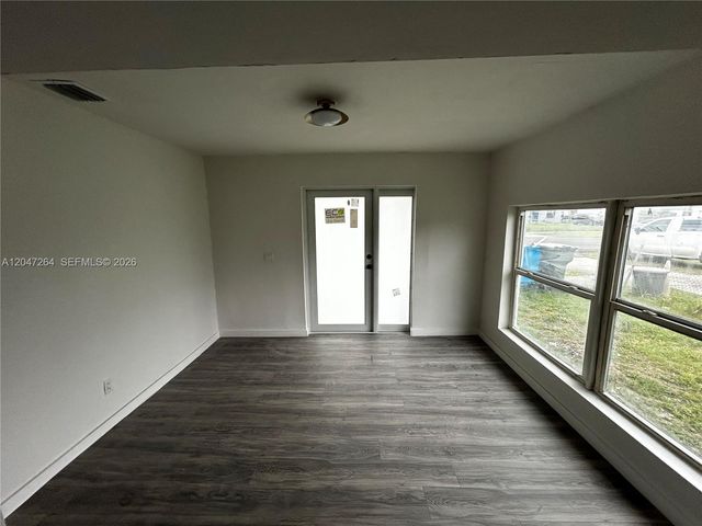 4429 SW 21st St Front, West Park, FL 33023