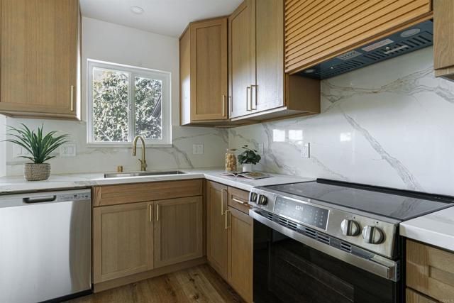 7750 Ropalt St, La Mesa, CA 91942