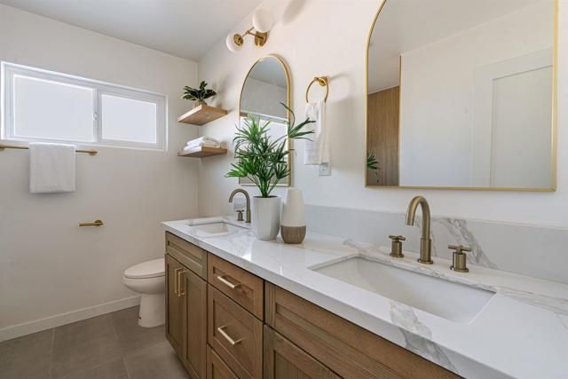 7750 Ropalt St, La Mesa, CA 91942