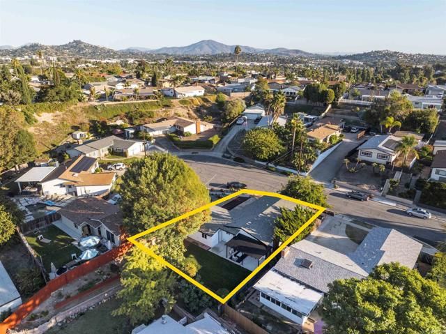 7750 Ropalt St, La Mesa, CA 91942