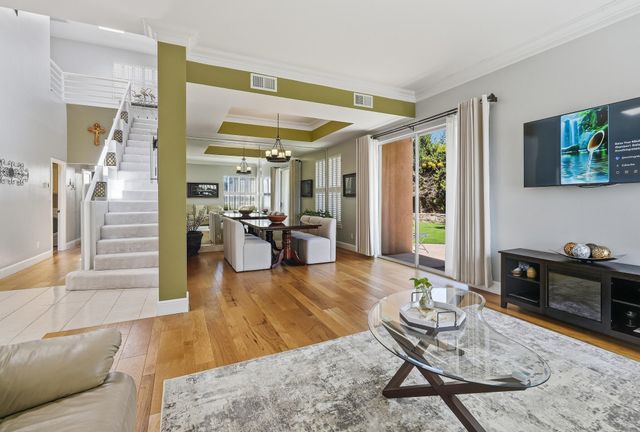 10016 Academy Knolls Drive NE, Albuquerque, NM 87111