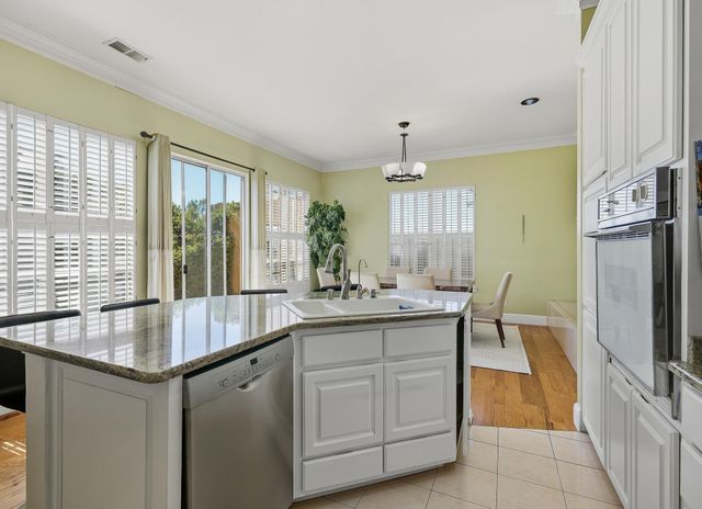 10016 Academy Knolls Drive NE, Albuquerque, NM 87111