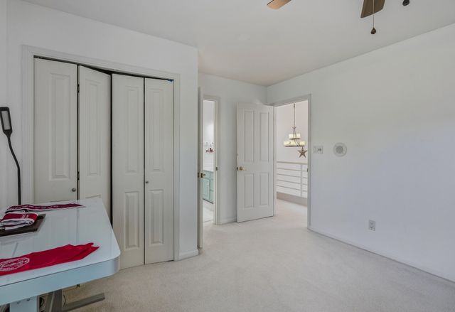 10016 Academy Knolls Drive NE, Albuquerque, NM 87111