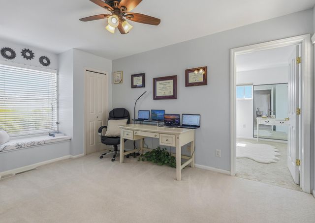 10016 Academy Knolls Drive NE, Albuquerque, NM 87111