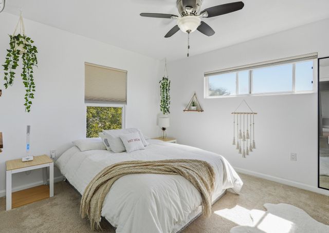 10016 Academy Knolls Drive NE, Albuquerque, NM 87111