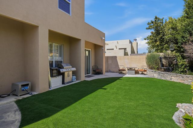 10016 Academy Knolls Drive NE, Albuquerque, NM 87111