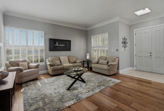 10016 Academy Knolls Drive NE, Albuquerque, NM 87111