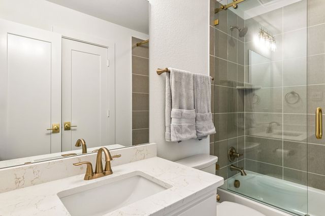 8760 Scottys Lake Lane, The Colony, TX 75056