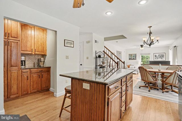 4 BROOKWOOD DR, Lititz, PA 17543