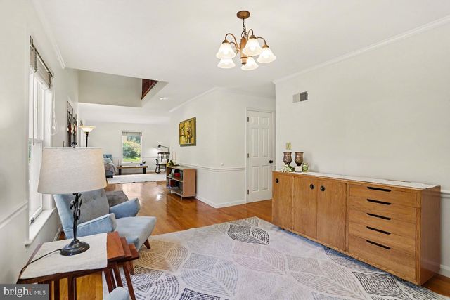 4 BROOKWOOD DR, Lititz, PA 17543