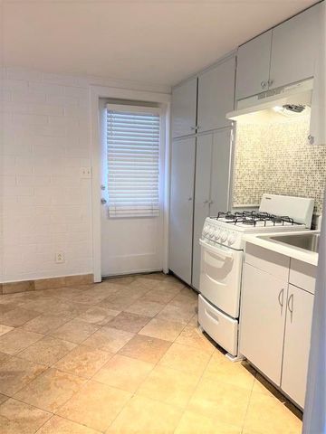 4127 N 18th Place Apt 3, Phoenix, AZ 85016