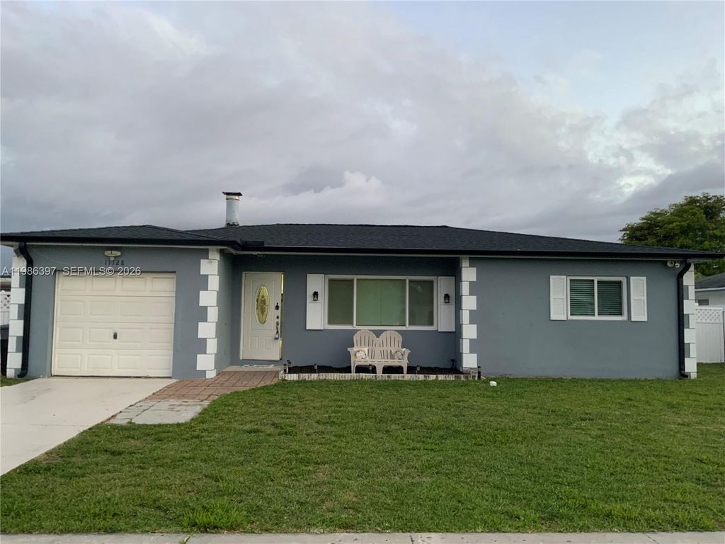 11128 Median St 0, Boca Raton, FL 33428