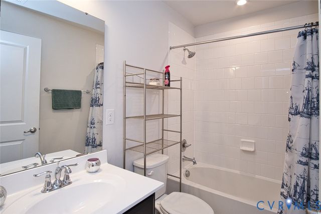 610 Lenten Rose Ln, Henrico, VA 23223