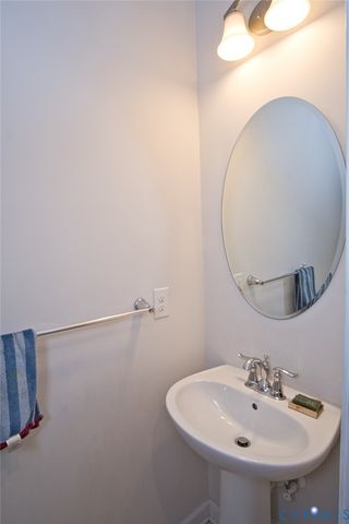 610 Lenten Rose Ln, Henrico, VA 23223