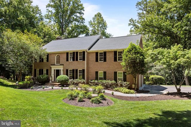 9405 LAGOVISTA CT, Great Falls, VA 22066