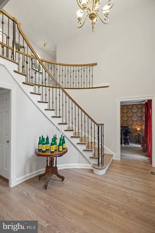 9405 LAGOVISTA CT, Great Falls, VA 22066