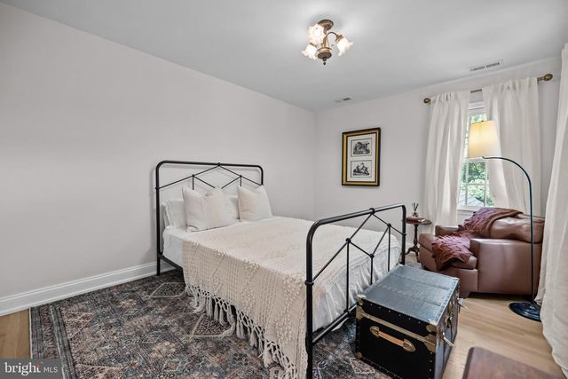 9405 LAGOVISTA CT, Great Falls, VA 22066