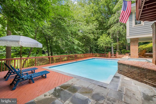 9405 LAGOVISTA CT, Great Falls, VA 22066