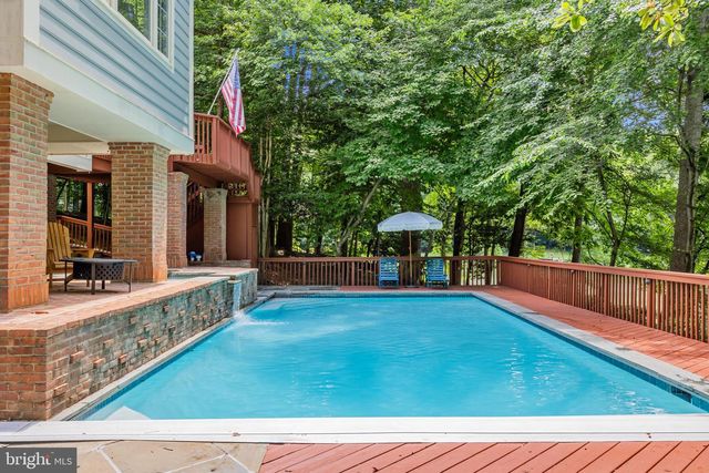 9405 LAGOVISTA CT, Great Falls, VA 22066