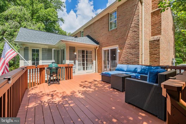 9405 LAGOVISTA CT, Great Falls, VA 22066