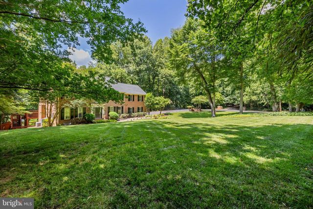 9405 LAGOVISTA CT, Great Falls, VA 22066