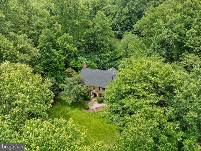 9405 LAGOVISTA CT, Great Falls, VA 22066