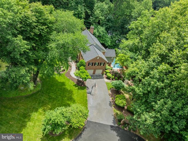 9405 LAGOVISTA CT, Great Falls, VA 22066