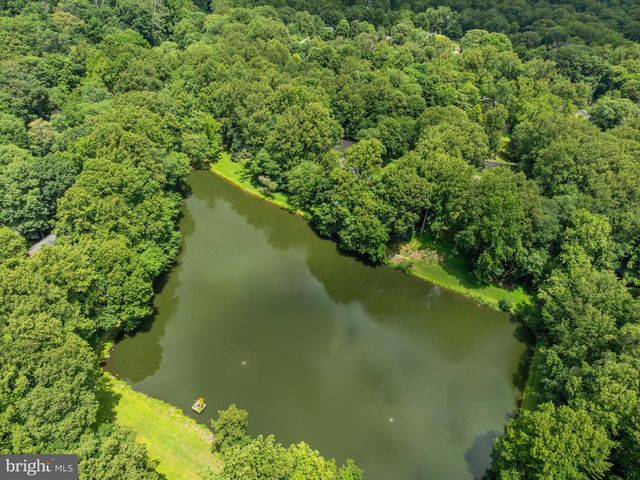 9405 LAGOVISTA CT, Great Falls, VA 22066