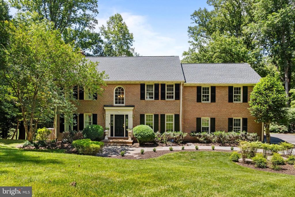 9405 LAGOVISTA CT, Great Falls, VA 22066