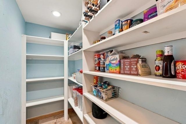 14 Cedar Ridge Ln, Mansfield, MA 02048
