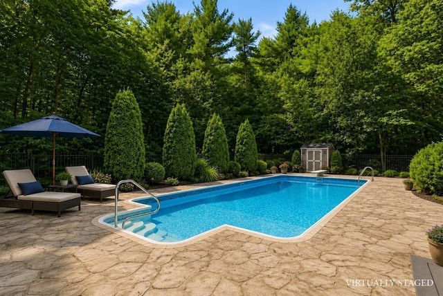 14 Cedar Ridge Ln, Mansfield, MA 02048