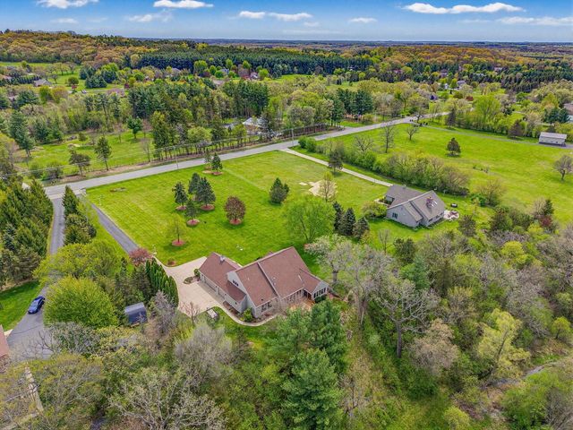 W341S9391 County Road E, Eagle, WI 53119