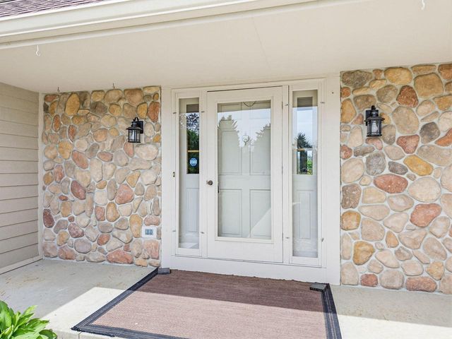 W341S9391 County Road E, Eagle, WI 53119