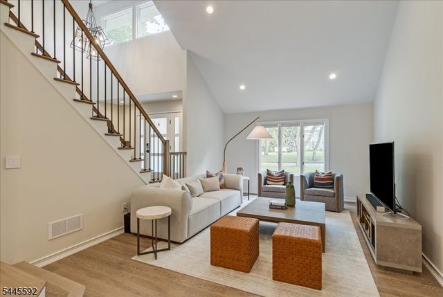 75 Musiker Ave, Randolph Twp., NJ 07869