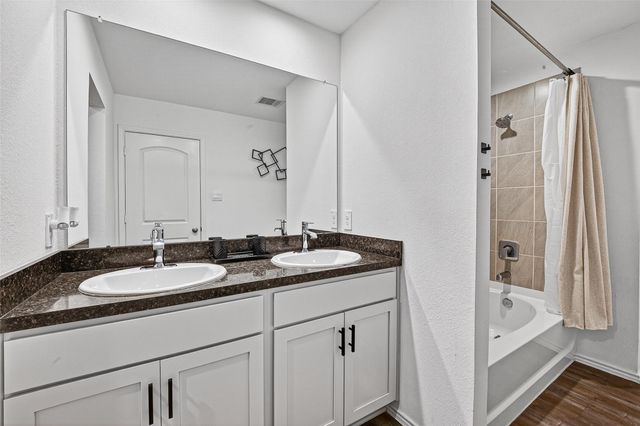 24318 Pebble Crescent Lane, Spring, TX 77373