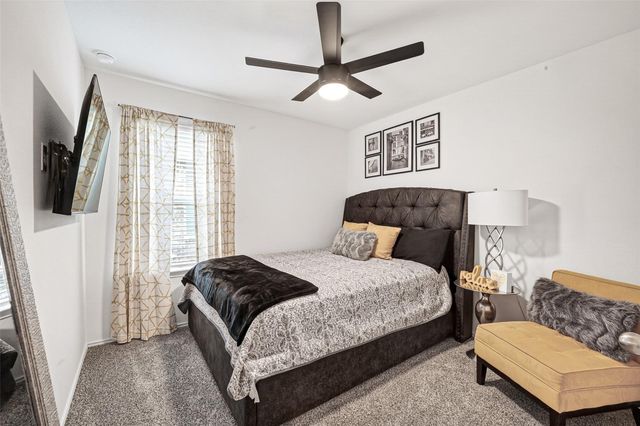 24318 Pebble Crescent Lane, Spring, TX 77373