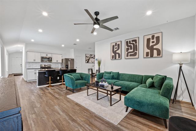24318 Pebble Crescent Lane, Spring, TX 77373